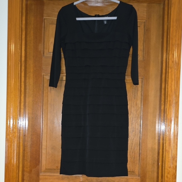 WHBM Black Dress 🖤 - Picture 2 of 9